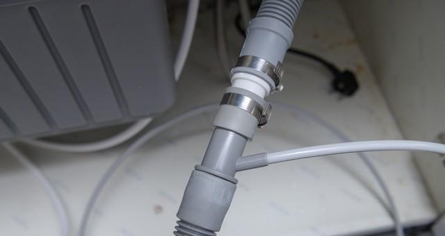 解决小米净水器底座渗水问题的有效方法（应对小米净水器底座渗水的简便措施）