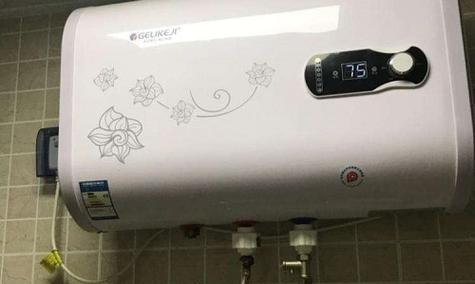 为什么热水器会冒黑烟（深入探究热水器冒黑烟的原因及解决方法）