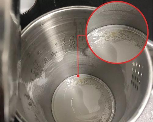 净水器出水有水垢（去除净水器出水中的水垢的简单方法）