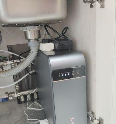 如何解决净水器循环泵漏水问题（有效应对净水器循环泵漏水的方法与技巧）