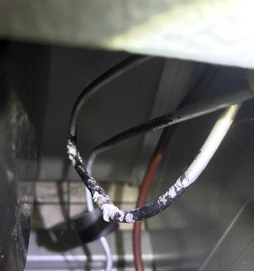 LG冰箱显示EC故障原因及解决方法（LG冰箱显示EC故障的可能原因及应对措施）