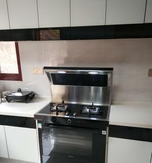 集成灶地柜安装方法（让你的厨房变得更美观和实用的关键）