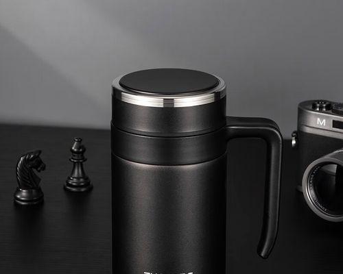 清洗黑色铁锈的热水器方法（有效清除热水器内的黑色铁锈）