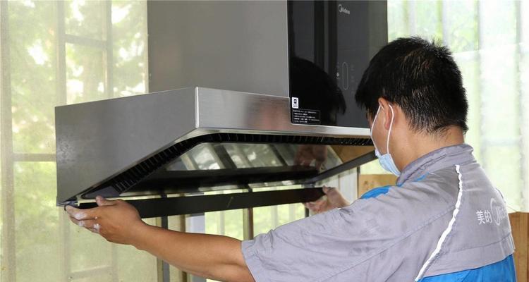 油烟机热清洗方法是什么？如何有效去除油烟机内部油脂？