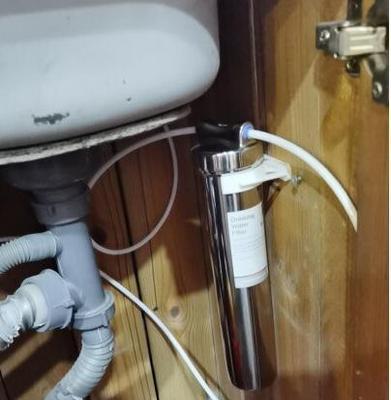 简易净水器清洗方法（保证家庭饮用水安全的关键步骤）