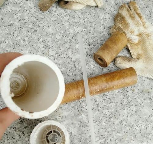 简易净水器清洗方法（保证家庭饮用水安全的关键步骤）