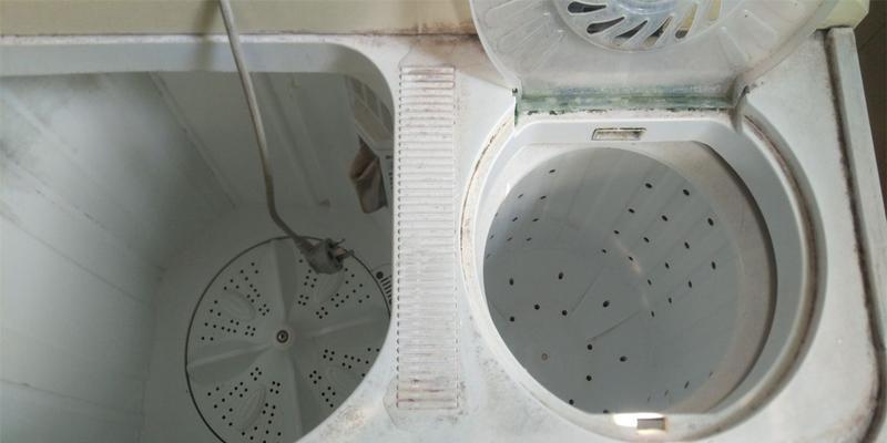 全自动洗衣机内桶清洗指南（轻松解决内桶污垢困扰，让洗衣机恢复原始洁净状态）