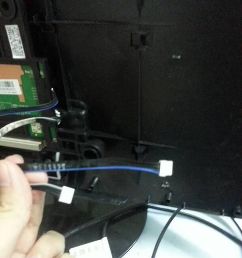 电脑显示器容易摇晃怎么办？有哪些固定方法？