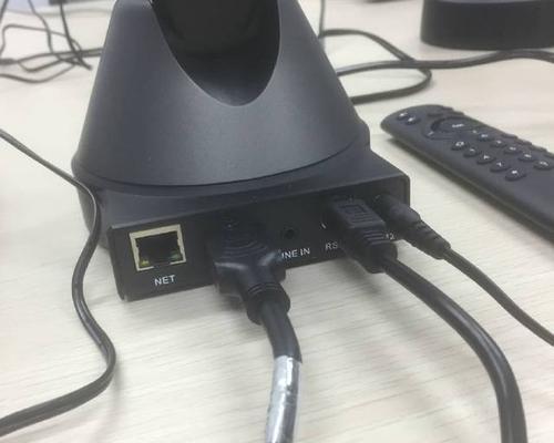 泰坦监控音箱3.0的连接步骤是什么？